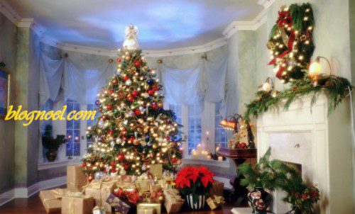fond-ecran-noel-salon-sapin Sapin et cadeaux dans un salon - Résolution: 1680×1018 pixels